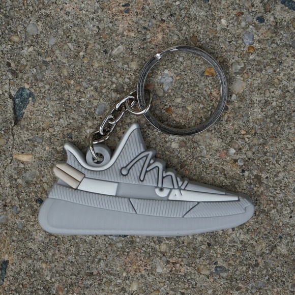 YZY 350 Boost V2 Static Sneaker Keychain - Picture 1 of 1